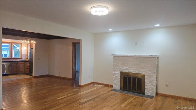 Building Photo - 430 Piermont Ave