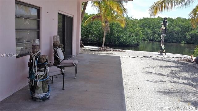 Foto del edificio - 137 Snapper Creek Dr