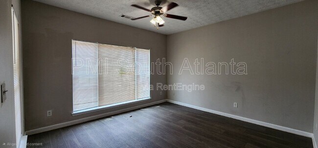 Foto del edificio - 1749 Carrington Dr