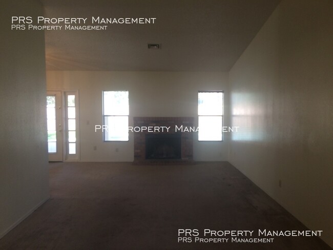 Building Photo - 844 E Harvard Ave