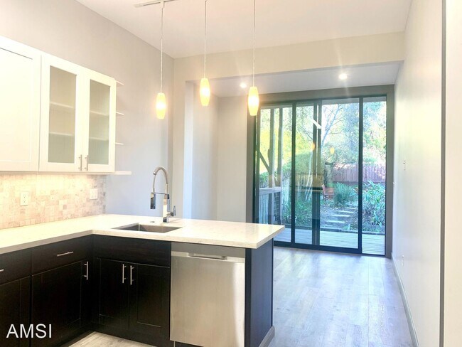 Building Photo - 3 br, 2 bath House - 1312 Fulton Street