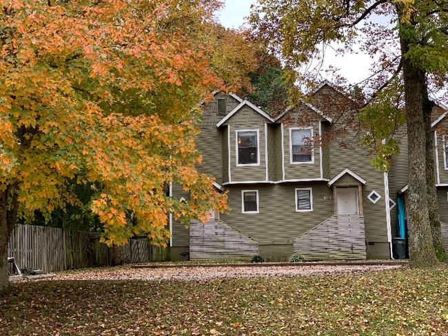 Building Photo - 2305 E Kantz Cove