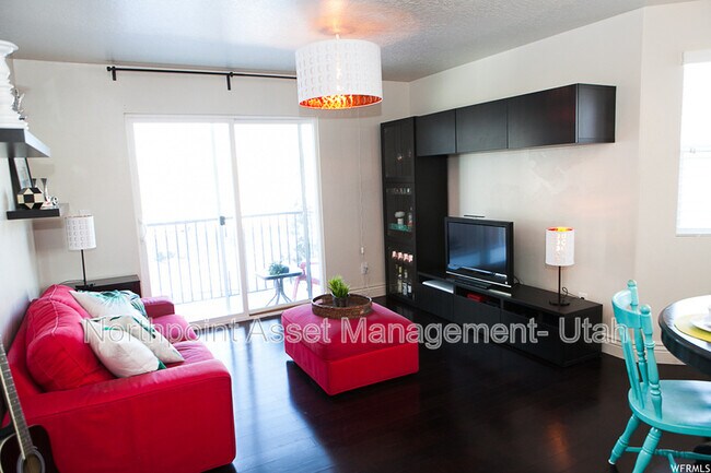 Foto del edificio - 8248 S Resaca Dr