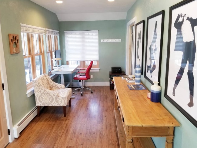 Photo - 2542 Pine St House