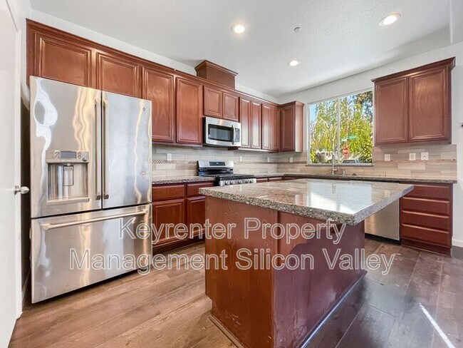 Building Photo - 5319 Cedar Grove Cir