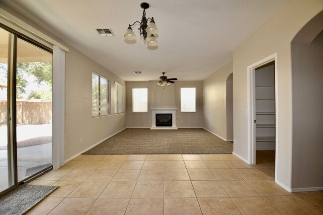 Building Photo - Gorgeous South Gilbert Home for Rent!