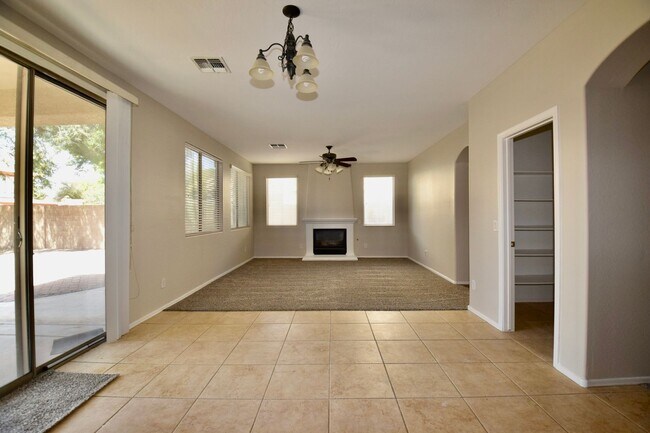 Foto del edificio - Gorgeous South Gilbert Home for Rent!