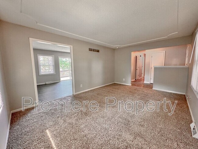 Foto del edificio - 312 NW Moore St