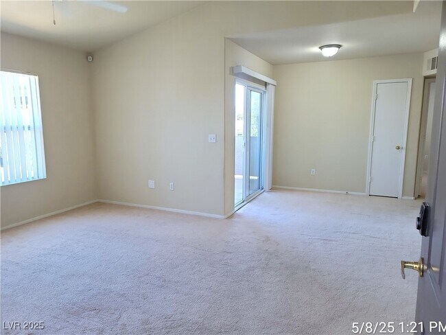 Foto del edificio - 7255 W Sunset Rd