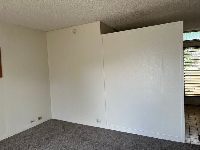 Foto del edificio - Partly Furnished Studio 1 bath