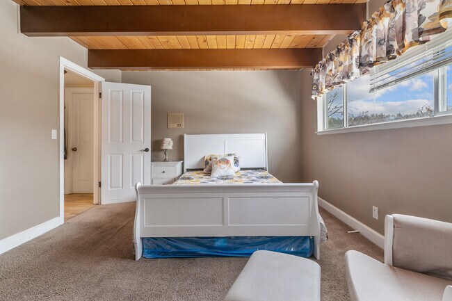 Foto del edificio - 28252 Bern Ln