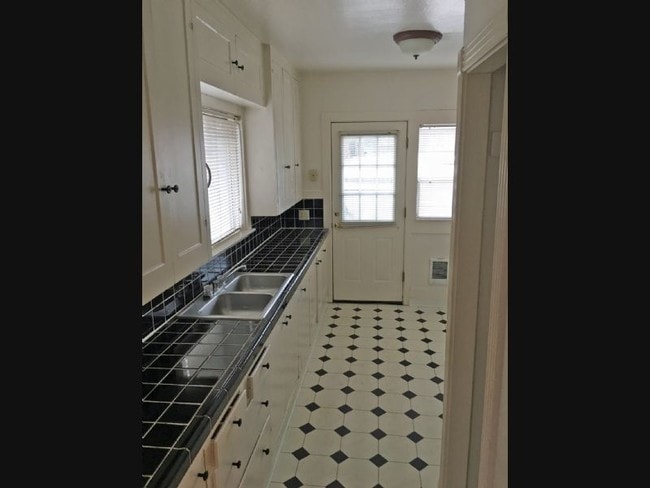 Foto del edificio - 2630 NW Vaughn St