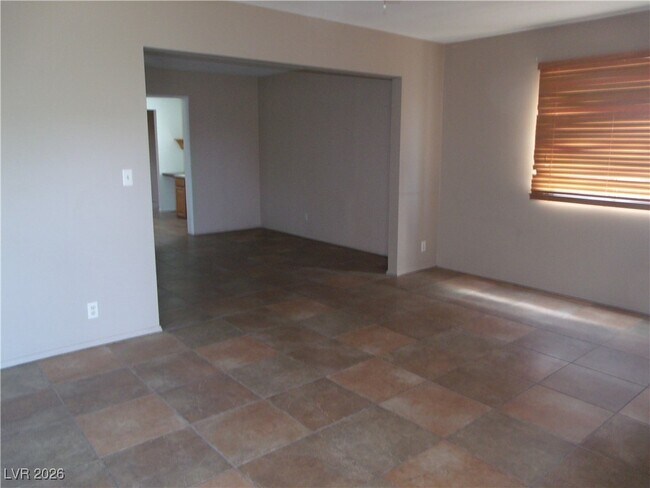 Foto del edificio - 571 National St