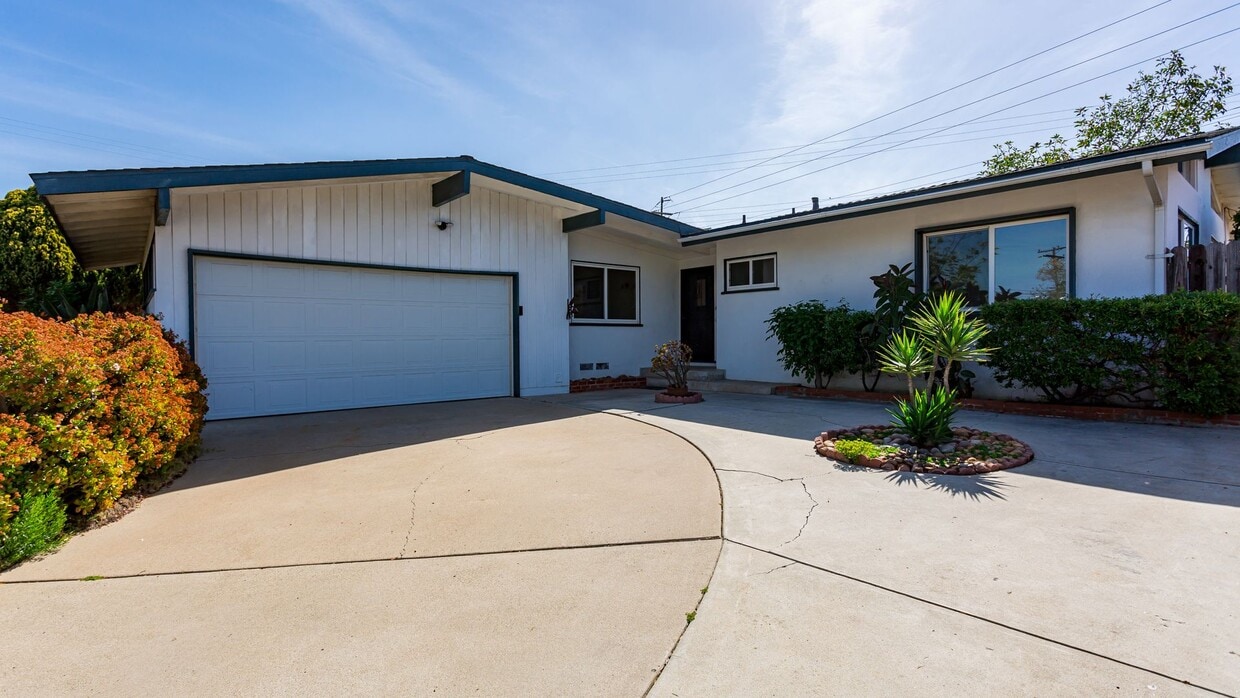 Primary Photo - Mid Century Modern in Allied Gardens