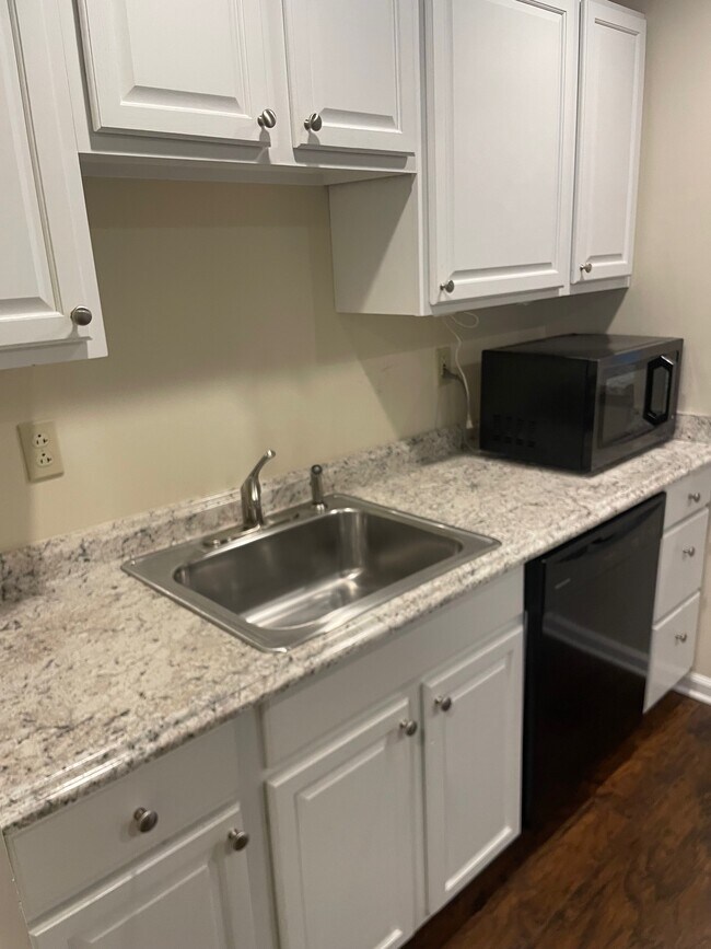 Kitchen - 1602 Lowrie St