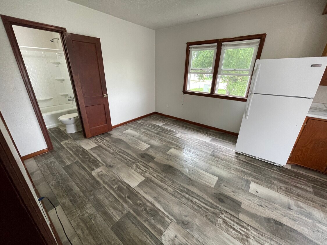 506 2nd St NW Unit 1, Mandan, ND 58554 Apartments in Mandan, ND