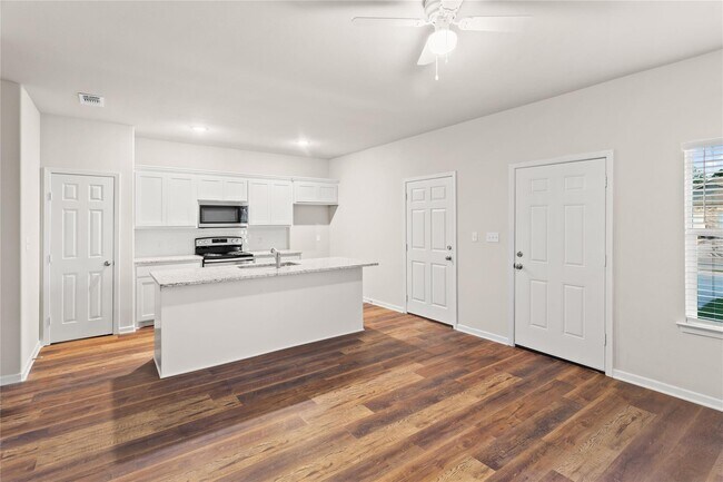 Building Photo - 2708 Ginger Ct