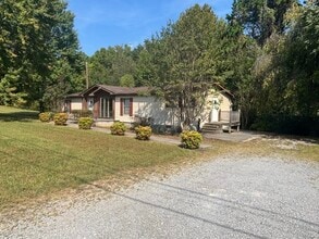 Building Photo - 2221 Lovell Rd