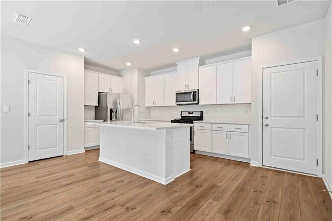 Building Photo - 279 Wells Cir