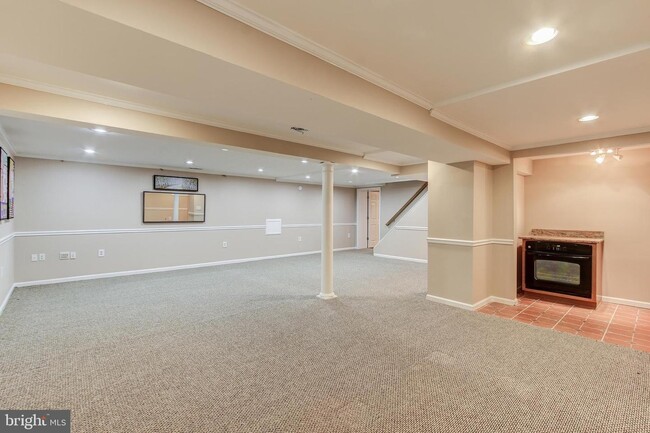 Building Photo - 11307 Gainsborough Rd