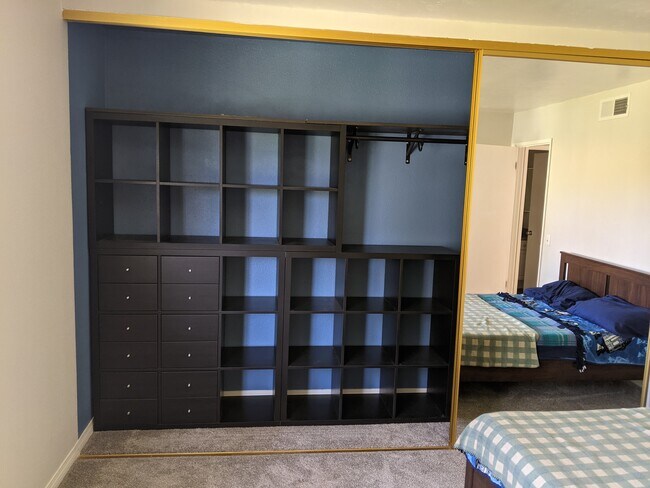 Building Photo - 17123 W Bernardo Dr