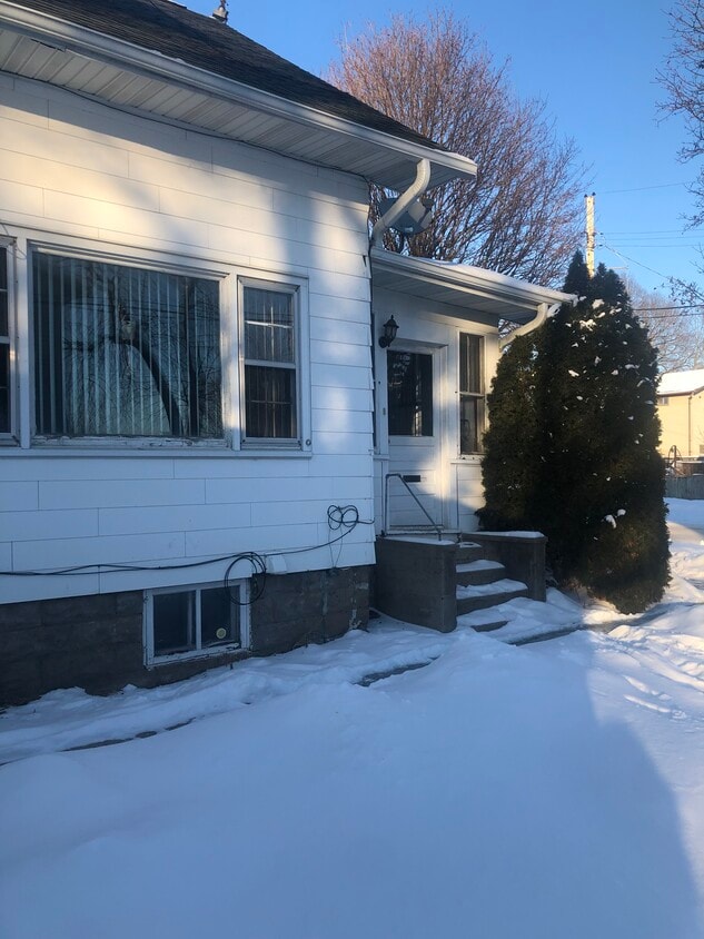 1410 10th St S, La Crosse, WI 54601 Townhome Rentals in La Crosse WI