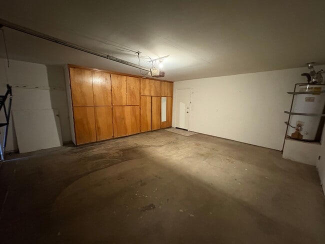 Foto del edificio - SW Visalia Home Available Now!