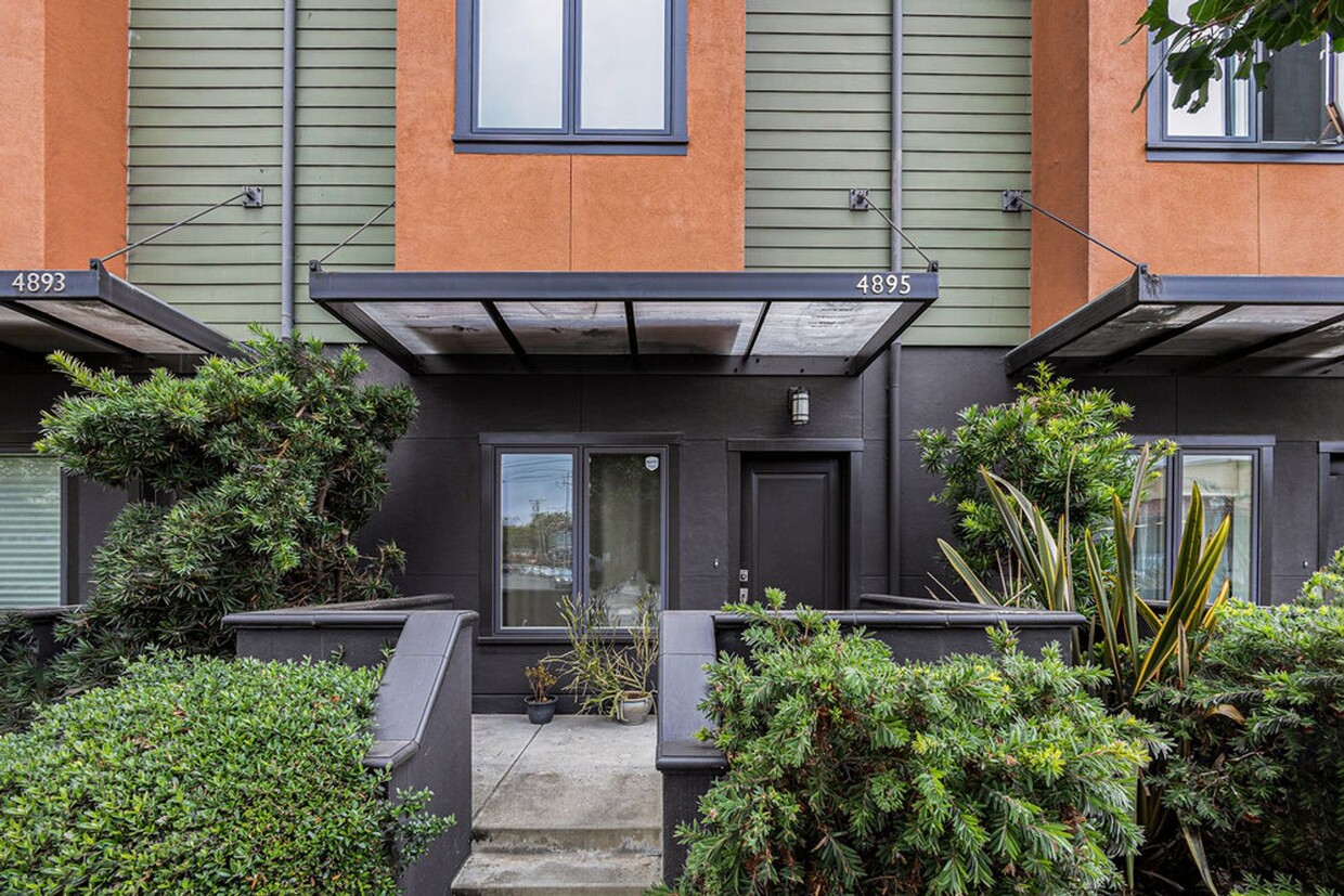 Primary Photo - 4895 Shattuck Ave.