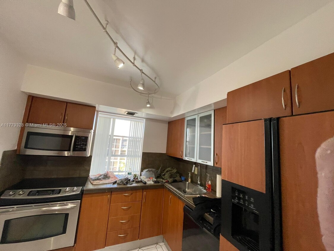 Foto principal - 801 Three Islands Boulevard
