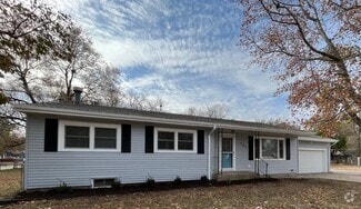 Building Photo - 2703 W Walker Ave