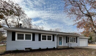Building Photo - 2703 W Walker Ave