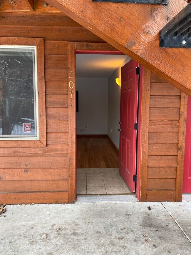 Foto del edificio - Beautiful 3BR, 2Bathroom Condo Located in Victor, ID.