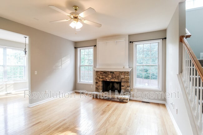Building Photo - 2895 Haynes Club Cir SW
