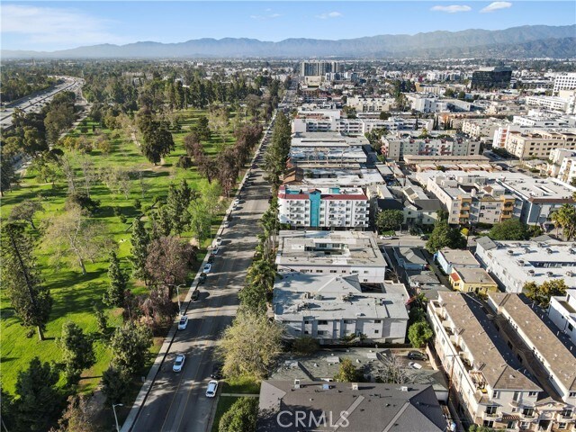 Foto del edificio - 4918 Tujunga Ave
