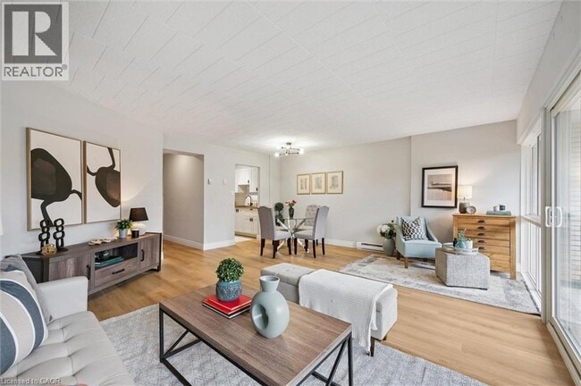 Photo du bâtiment - 105 Conroy Crescent