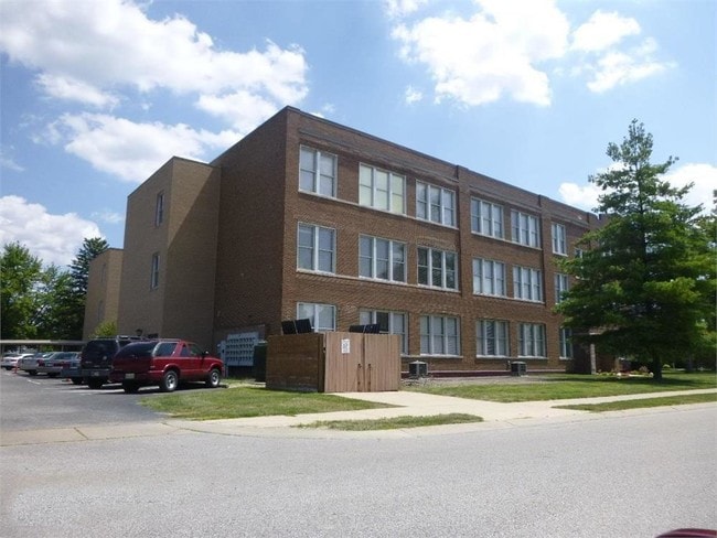Building Photo - 600 W North St