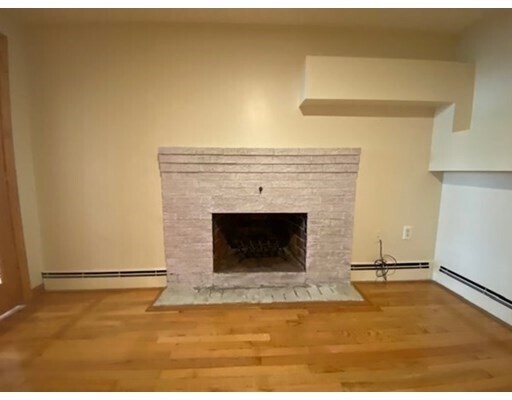 Building Photo - 176 Pearl Ave