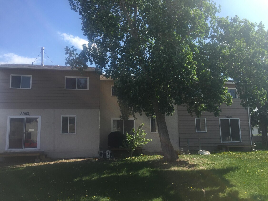 Building Photo - 8839-8102 102 Ave
