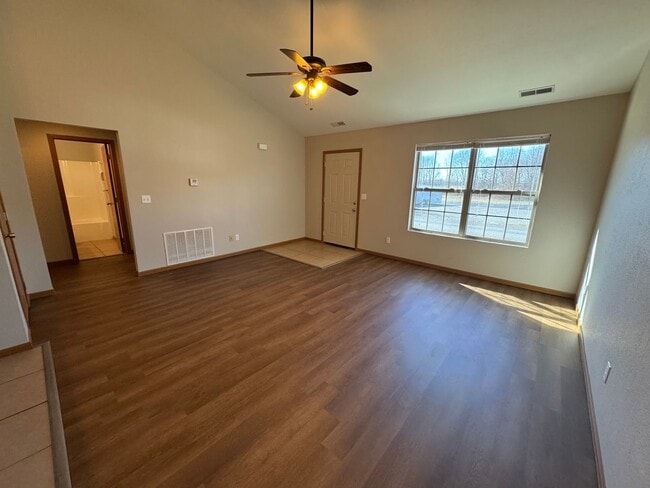 Foto del edificio - 36/38 Amy Lynn Drive