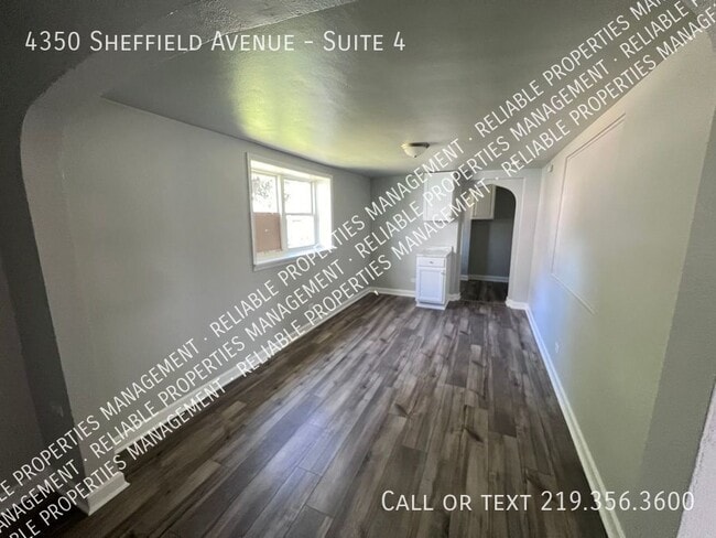 Building Photo - 4350 Sheffield Ave