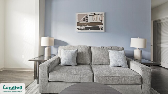 Building Photo - 3237 Memorial Blvd