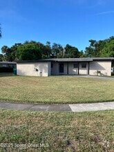 Building Photo - 724 Ixora Ave
