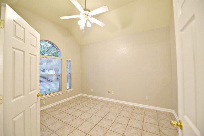 Foto del edificio - 2856 Grimes Ranch Rd