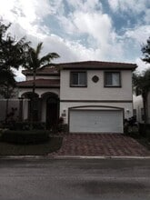 Building Photo - 1309 Alicante Ct