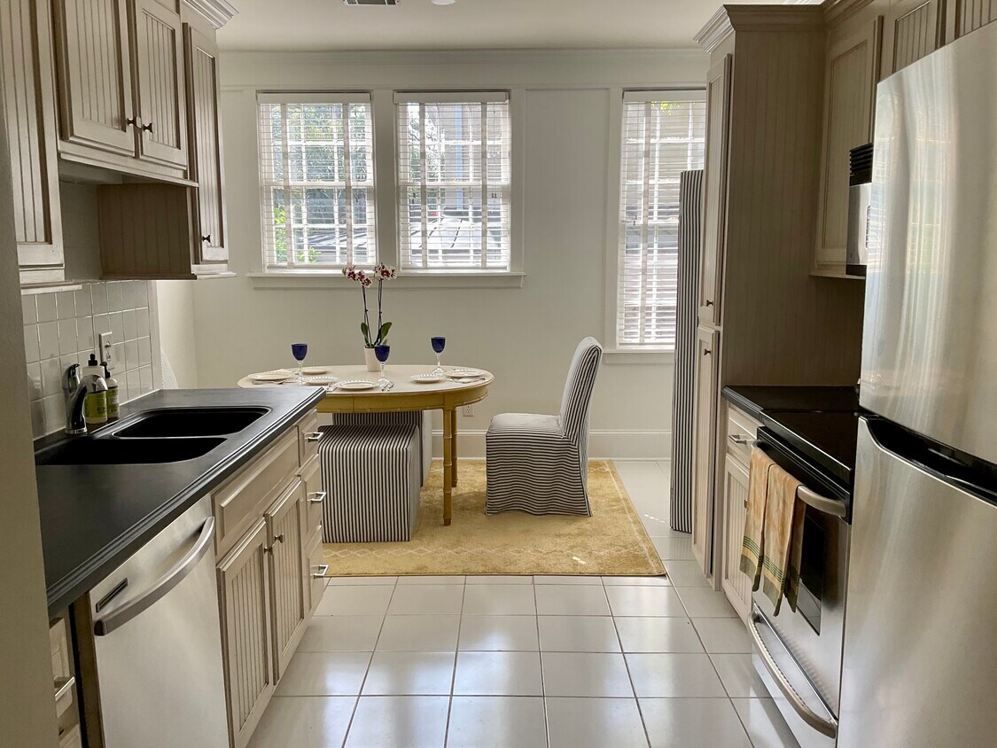 2549 Walton Way Unit H, Augusta, GA 30904 - Condo for Rent in