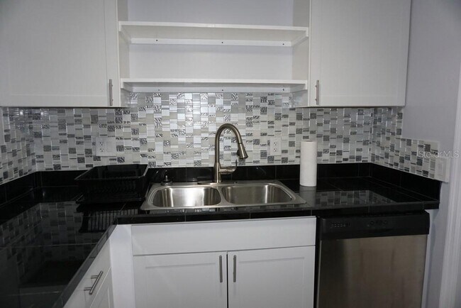 Foto del edificio - 1250 46th St