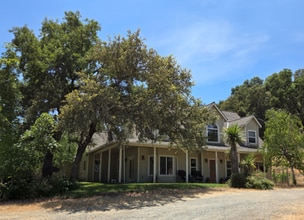 Building Photo - 10663 Katy Ln