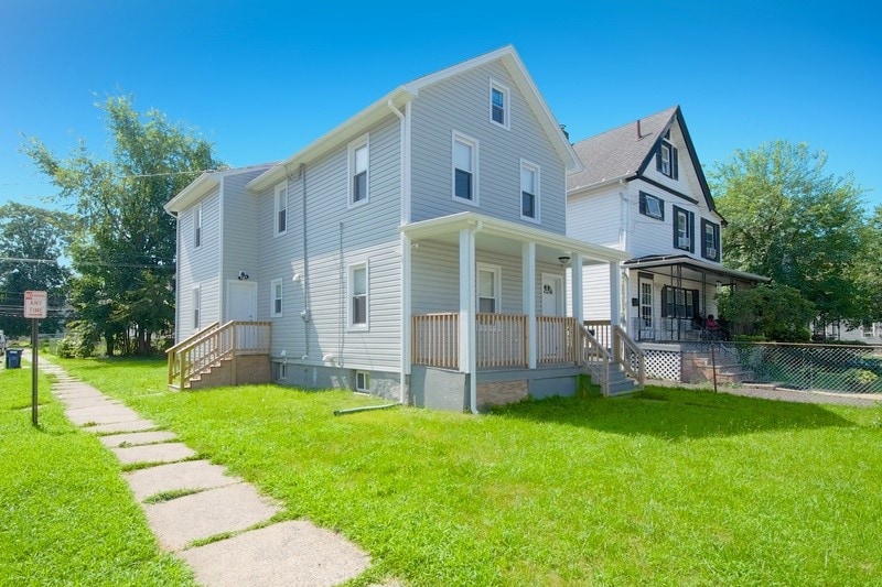 Primary Photo - 649 W 4th St