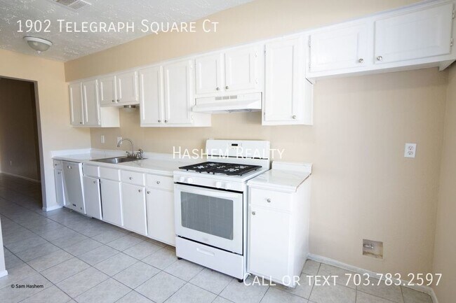Foto del edificio - Enter your next chapter of living!