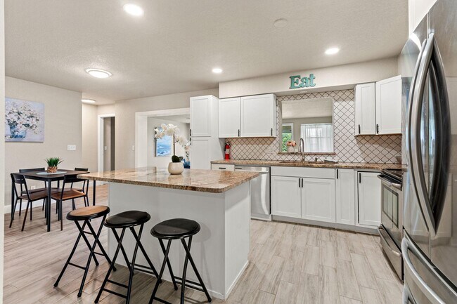 Foto del edificio - 10907 N 29th St